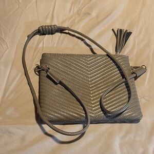 Elegant Gray Quilted Shoulder Bag